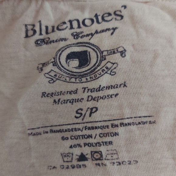 (3/$10) Bluenotes horse print tee - Picture 2 of 2